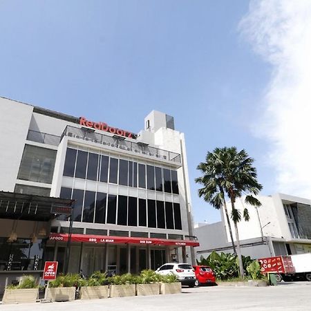 Reddoorz Plus @ Kapuk Business Park Jakarta Kültér fotó