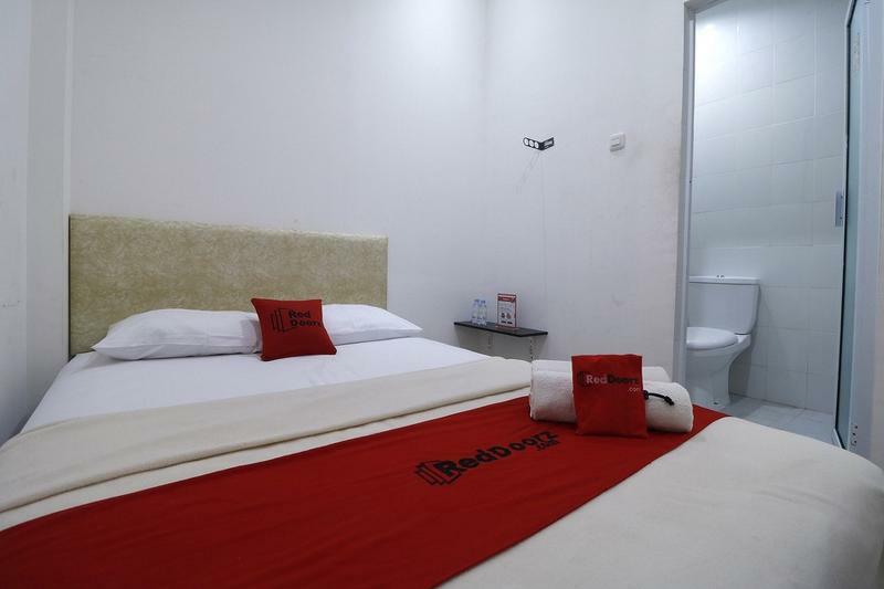 Reddoorz Plus @ Kapuk Business Park Jakarta Kültér fotó