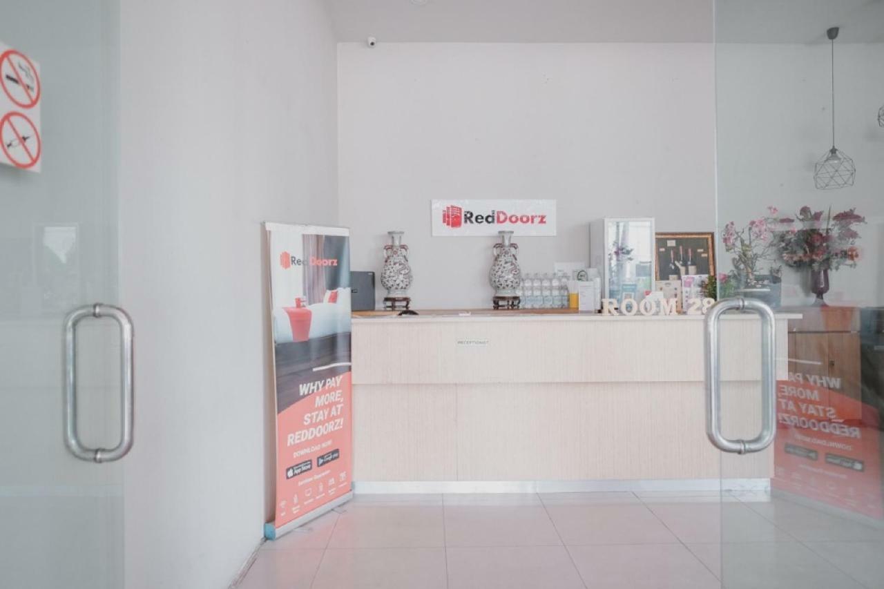 Reddoorz Plus @ Kapuk Business Park Jakarta Kültér fotó